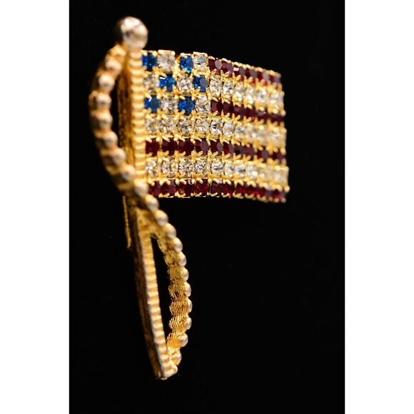 Rafaelia Vintage Pin Brooch American Flag USA Gold Tone Signed 1980s BinAH - Picture 2 of 12